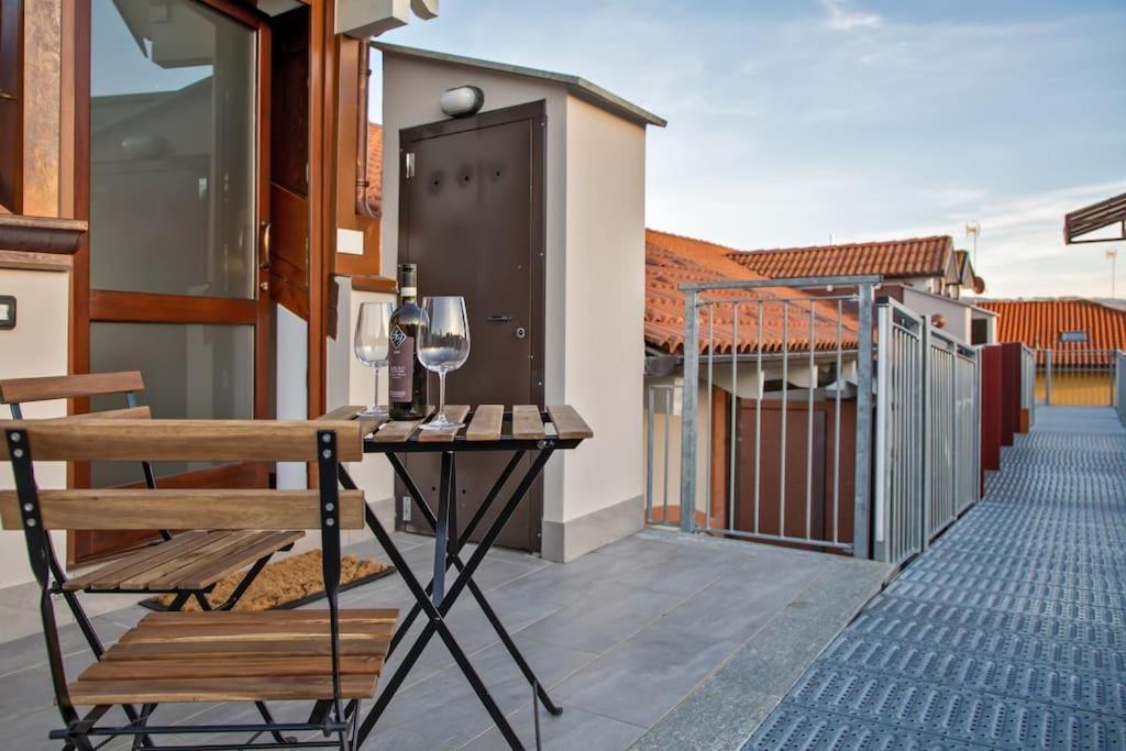 Charming 2.5Room Flat In Center Of Monforte dʼAlba Zewnętrze zdjęcie